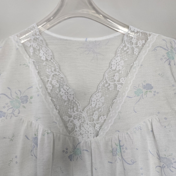 Vintage Granny Nighty Baby Blue Floral White Lace Trim Nightgown - Picture 5 of 6